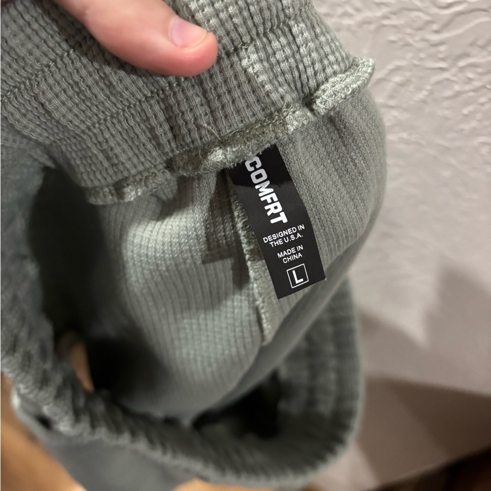 Comfrt Waffle Knit Lounge Casual Shorts in Sage Green Adjustable waist size L - Picture 7 of 7